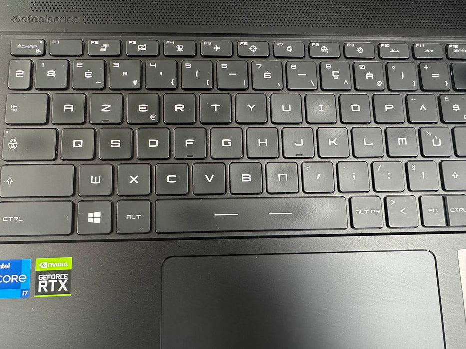 MSI Stealth GS66 11UH i7, 32GB/2TB, Windows 11 - C | Záruka: 1 rok